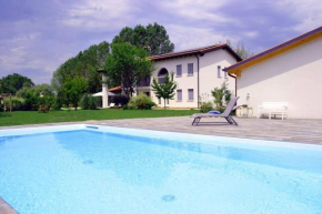 Pool & Garden Il Giardino Di Olga with free parking Mirano
